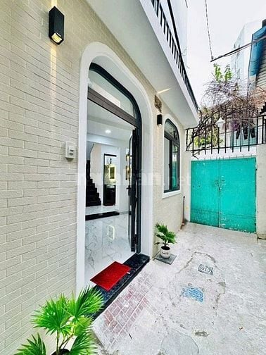 Bán Nhà Đẹp 1 Lầu Hồ Văn Huê,P9,Q Phú Nhuận Giá 2tỷ8 Sổ Riêng