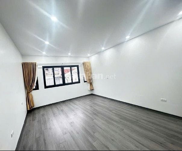 Trung tâm Long Biên - 33m2 - MT 3.9m - 5 tầng