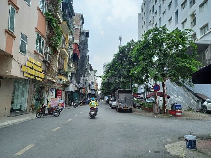 Bán nhà địa chỉ 8 ngõ 91, Nguyễn Phúc Lai, gần hồ Hoàng Cầu chính chủ