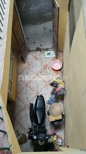 Cho thuê phòng trọ tầng 1 20m2 phố Bạch Mai, Thanh Nhàn, Hai Bà Trưng,