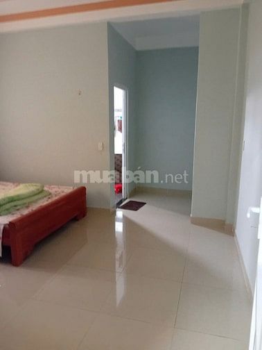 Cho thuê nhà 3 phòng đà lạt 10triệu/tháng đường ôtô nhà xây kiên cố