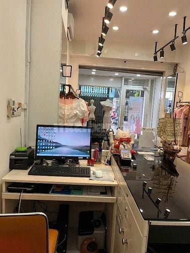 Huỳnh Văn Bánh, Phú Nhuận chủ nhà đang cần tiền. Diện tích 65m2 / 2ty8