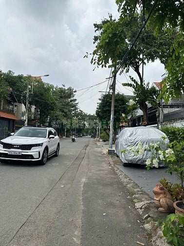 Ngộp giảm 1ty bán gấp nhà 3lau,70m,HXH,Nguyễn Xí,Bình Thạnh,hơn 9ty