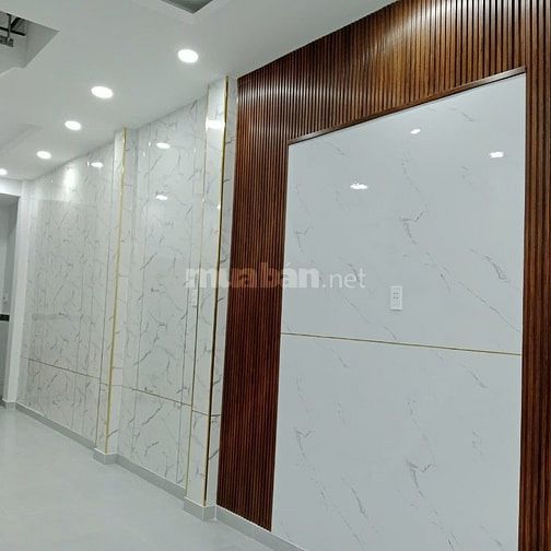 Bán nhà đường Phạm Văn Bạch, p 15, quận Tân Bình