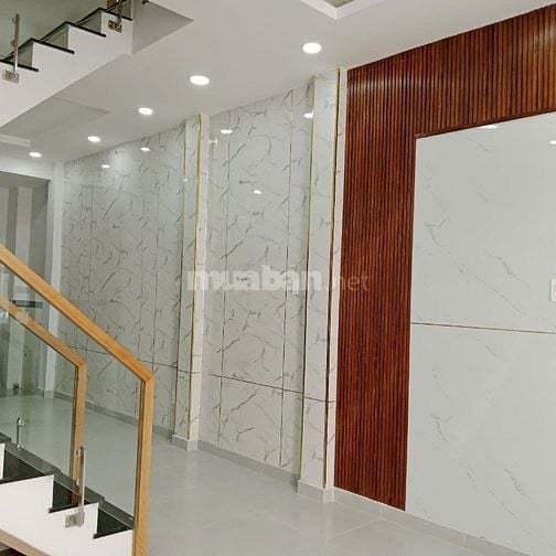 Bán nhà đường Phạm Văn Bạch, p 15, quận Tân Bình