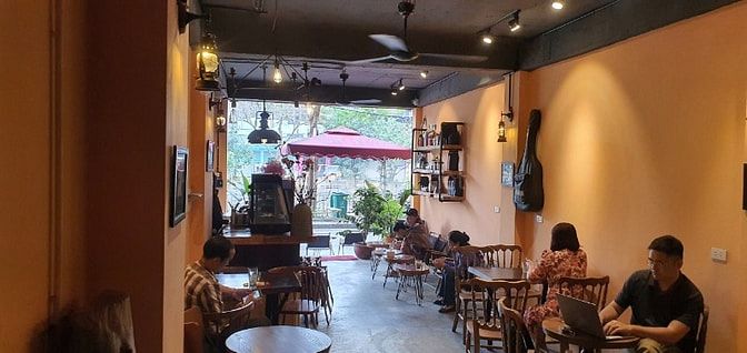 Bán nhà mặt phố Trần Đại Nghĩa, DT 42 m2, 2 mặt tiền KD, ở & KD luôn! 