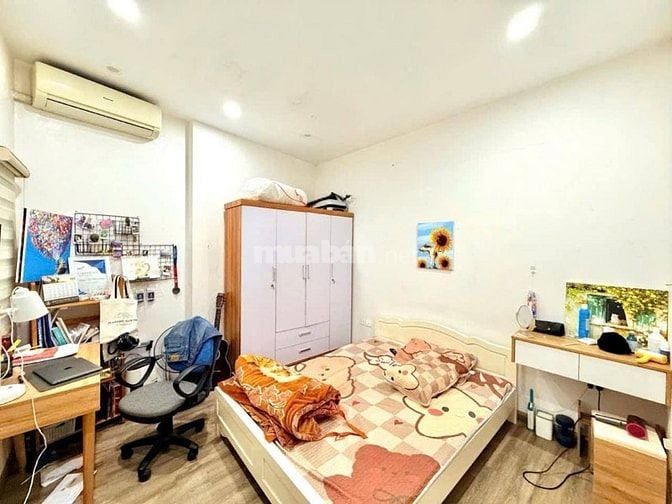 Bán nhà Văn Cao 50m2, ô tô ra vào, 1 nhà ra phố. 11,5 tỷ
