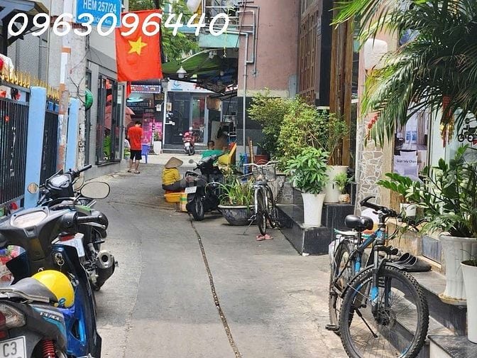 BÁN NHÀ NGÕ NGUYỄN THỊ THẬP, Q7: 56M2, 3 TẦNG, 8PN, 9WC - SỔ ĐỎ CHÍNH