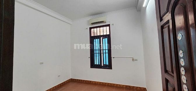 Bán nhà 51m2, 3 tầng, tại số nhà 88 ngõ 70 Ngọc Trục