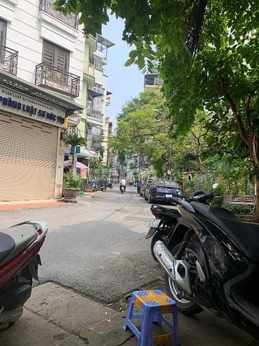 Bán nhà phân lô quân đội hoàng văn thái diện tích 45 m2 nhà 2mặt thoán