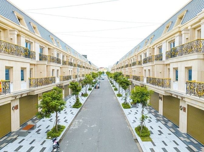  BÁN NHÀ PHỐ GÓC 2 MẶT TIỀN – PAVILLON ĐÀ NẴNG NGAY SÔHANFLOTTE MART