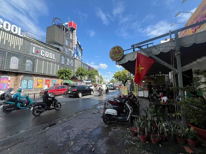 Chính chủ cho thuê MBKD đường Dương Bá Trạc .DT:75m2.Giá:37tr/tháng