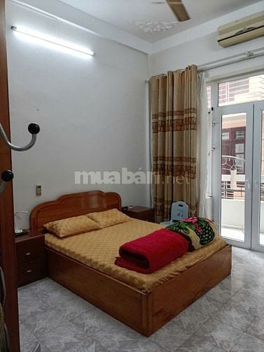 Cho thuê nhà ngõ oto phố Bạch Mai 40m2/ 4tầng/3 PN/ full NT/tiện KD 
