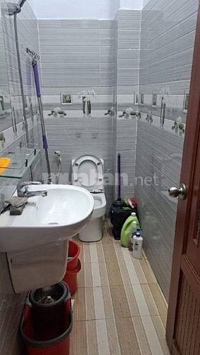 NHÀ 3 TẦNG – 4PN – HẺM 1041 TRẦN XUÂN SOẠN – SÁT HIM LAM – GIÁ 6.95 TỶ
