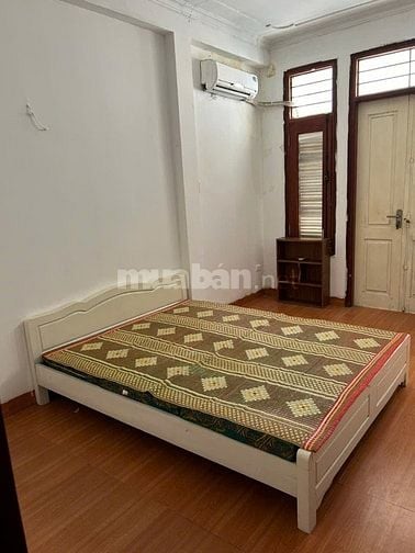 Cho thuê phòng trọ đường La Thành, gần ĐH Văn hóa, 13m2, đủ tiện nghi 