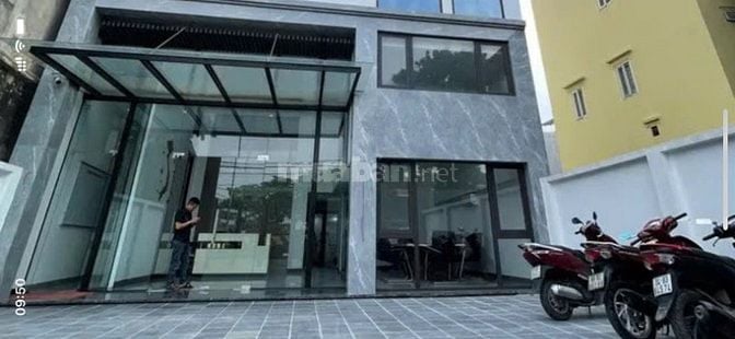 🌟 BÁN TÒA NHÀ MẶT PHỐ ĐÔNG NGẠC – 8 TẦNG THANG MÁY – VIEW SÔNG HỒNG –