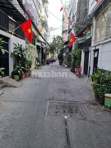 DÃY TRỌ HẺM XE HƠI 98 BÙI VĂN BA 4X19 HƯỚNG TÂY GIÁ TỐT 6TY5