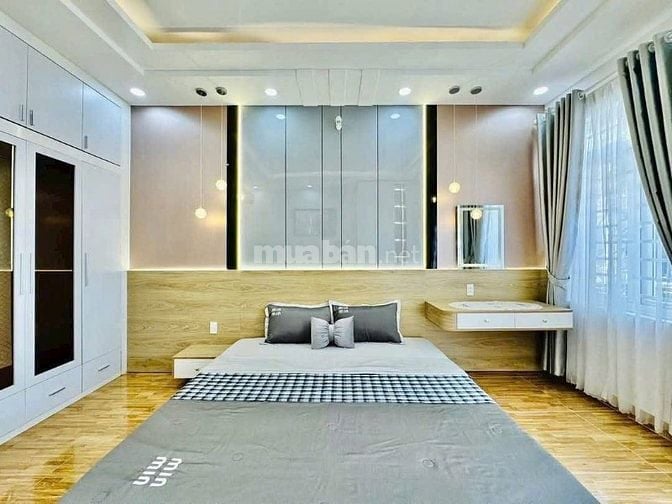 Nhà Lê Văn Sỹ Tân Bình gần công viên Hoàng Văn Thụ. Dt 72m2/3ty880