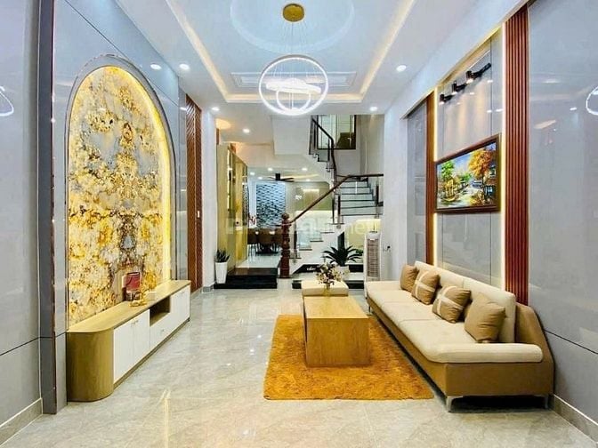 Nhà Lê Văn Sỹ Tân Bình gần công viên Hoàng Văn Thụ. Dt 72m2/3ty880