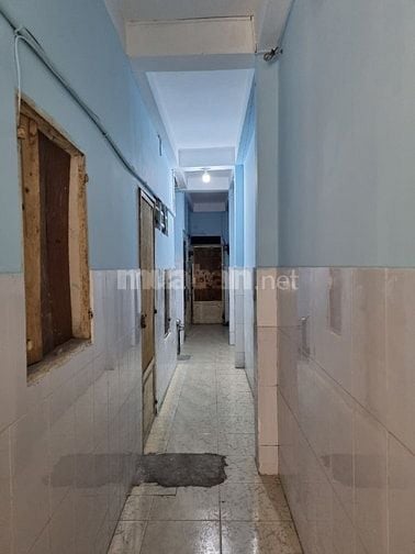 DÃY TRỌ HẺM XE HƠI 98 BÙI VĂN BA 4X19 HƯỚNG TÂY GIÁ TỐT 6TY5