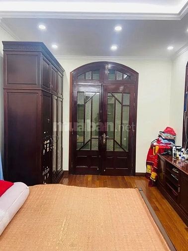 Biệt thự Linh Đàm 280m2, mặt tiền 13m, giá 68 tỷ