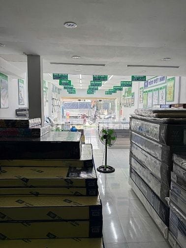 Cho thuê nhà mặt phố 270 Lê Văn Việt, 45 triệu, (5m*17m)85m2.