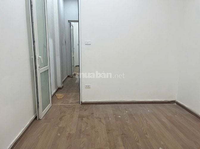 Chính chủ cần bán nhà phố Vương Thừa Vũ, Hà Nội, 50 m2x 4 tầng