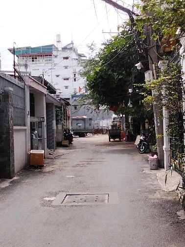 Nhà 6,5 x 6,5 đúc 1 lững 3 lầu hẻm 4,5m XH Quang Trung p10 gò vấp