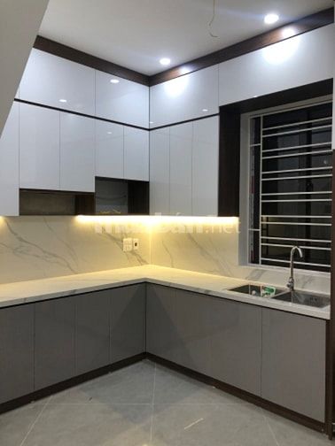 Bán nhà TT quận Hai Bà Trưng mới kính koong tặng full nội thất xịn xò 