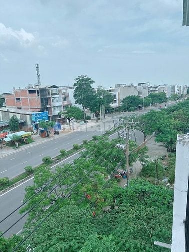 Tôi cần bán nền đất Nhà Phố mặt tiền Phạm Hùng thuộc KDC T30 BC