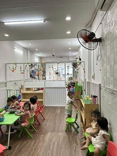 CHO THUÊ NHÀ NGUYÊN CĂN - HƯƠNG LỘ 2 - MẶT TIỀN KINH DOANH - GIÁ 18TR