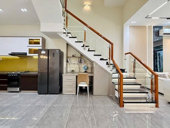 Bán Nhà Phố Đẹp Đường Thống Nhất, Phường 16, Quận Gò vấp, Hồ chí Minh 