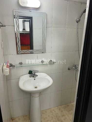 Mình có căn hộ ccmini ở Nguyễn Khánh Toàn Cầu giấy, tầng 4 thang bộ 45