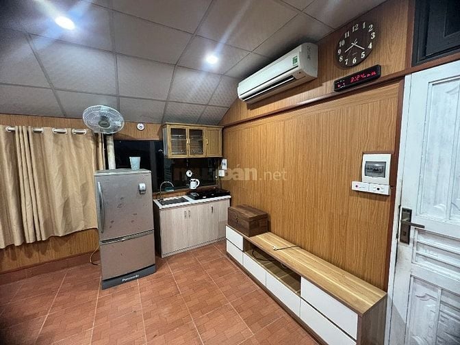 Mình có căn hộ ccmini ở Nguyễn Khánh Toàn Cầu giấy, tầng 4 thang bộ 45