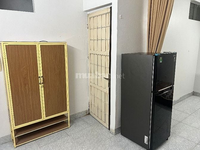 Mình có căn hộ ccmini ở Nguyễn Khánh Toàn Cầu giấy, tầng 4 thang bộ 45