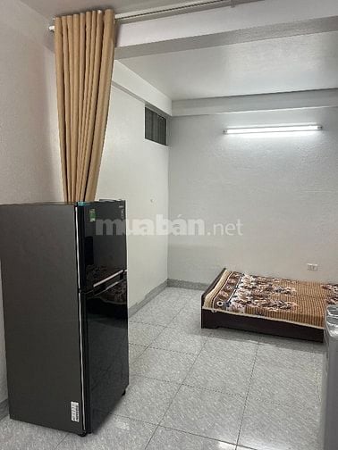 Mình có căn hộ ccmini ở Nguyễn Khánh Toàn Cầu giấy, tầng 4 thang bộ 45