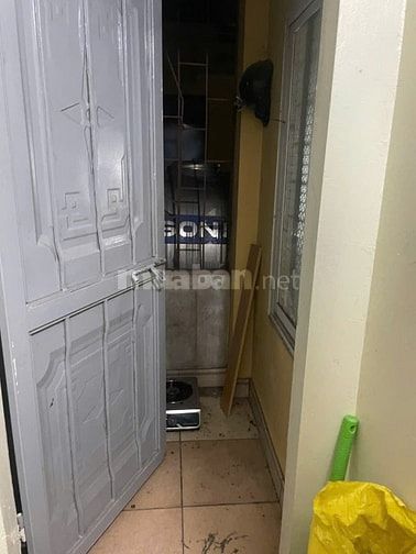 Phòng 20m2 nhà vệ sinh ngoài, gần chợ Phùng Khoang, HN