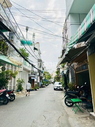 1,98tỷ Nhà nhỏ 2 lầu đúc 2pn sổ hồng hẻm 181 ADL