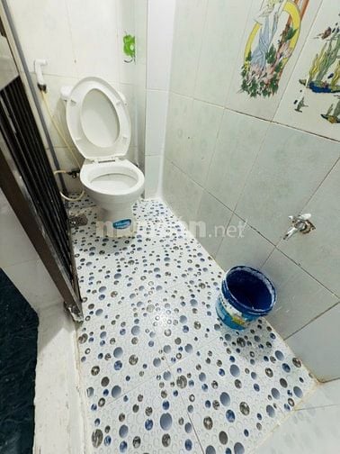 1,98tỷ Nhà nhỏ 2 lầu đúc 2pn sổ hồng hẻm 181 ADL