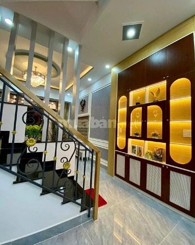 Chính chủ kẹt vốn bán nhà Phạm Văn Hai,P3,Q Tân Bình 60m2 giá 2tỷ980 