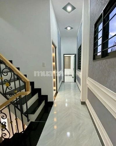 Chính chủ kẹt vốn bán nhà Phạm Văn Hai,P3,Q Tân Bình 60m2 giá 2tỷ980 