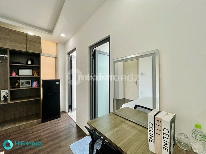 Cho Thuê CHDV Ban Công Mới Đủ Nội Thất, Mặt Tiền Trường Sa