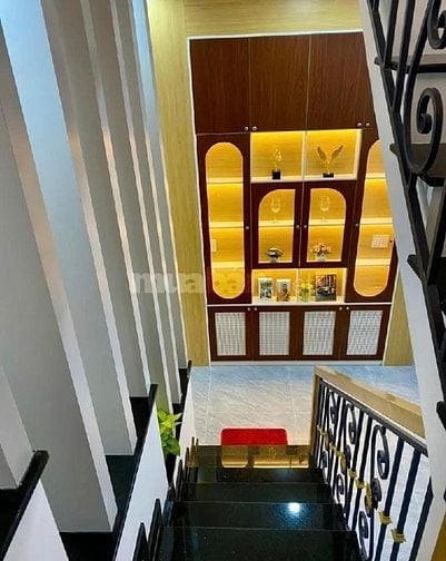 Chính chủ kẹt vốn bán nhà Phạm Văn Hai,P3,Q Tân Bình 60m2 giá 2tỷ980 