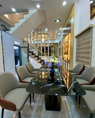 Chính chủ kẹt vốn bán nhà Phạm Văn Hai,P3,Q Tân Bình 60m2 giá 2tỷ980 