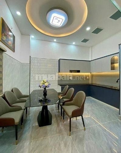 Chính chủ kẹt vốn bán nhà Phạm Văn Hai,P3,Q Tân Bình 60m2 giá 2tỷ980 