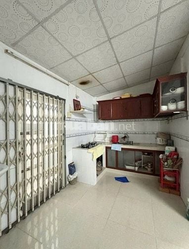 cần bán căn nhà 55m2 cho thuê 4tr/tháng ở Hóc Môn giá 710 triệu