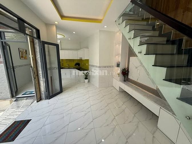 3,72tỷ ba đình P9Q8 8,5 x 3,6 nhà 1 lầu 2pn lớn nhà mới ở liền 