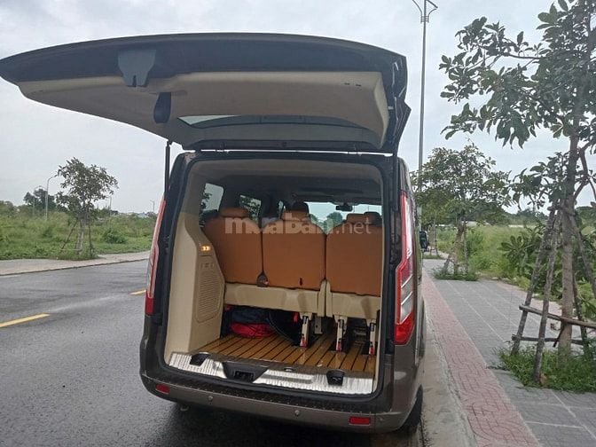 Bán xe Ford Tourneo Titanium đã độ Limousin