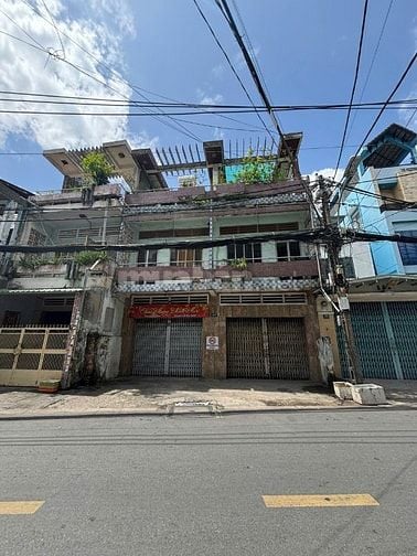 Chưa tới 200tr/m2 có ngay căn nhà ngang 8.4x64m2 3tầng cũ tiện xây mới