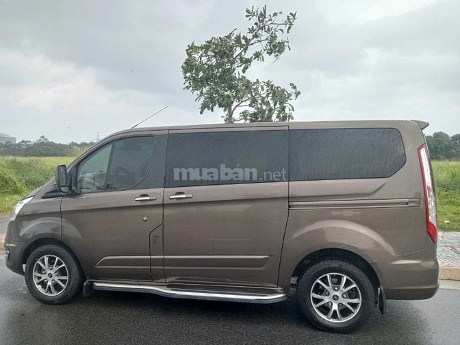 Bán xe Ford Tourneo Titanium đã độ Limousin